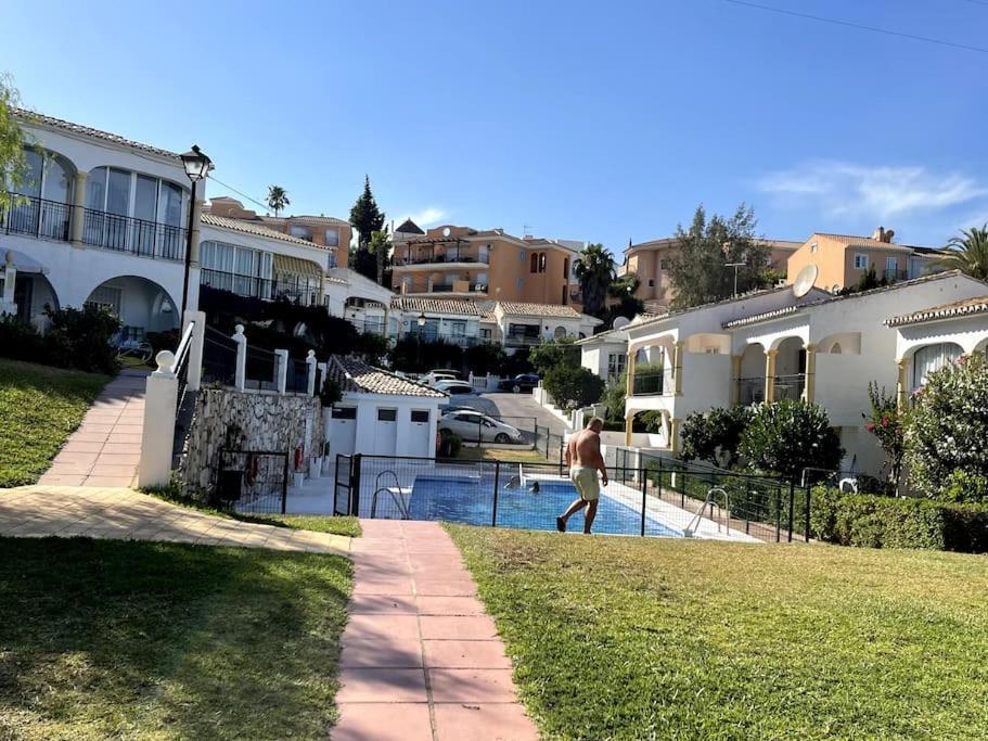 Apartamento Lux 2 Kmr App Stella Blanca Met Zwembaden Airco En Zeezicht Fuengirola Exterior foto