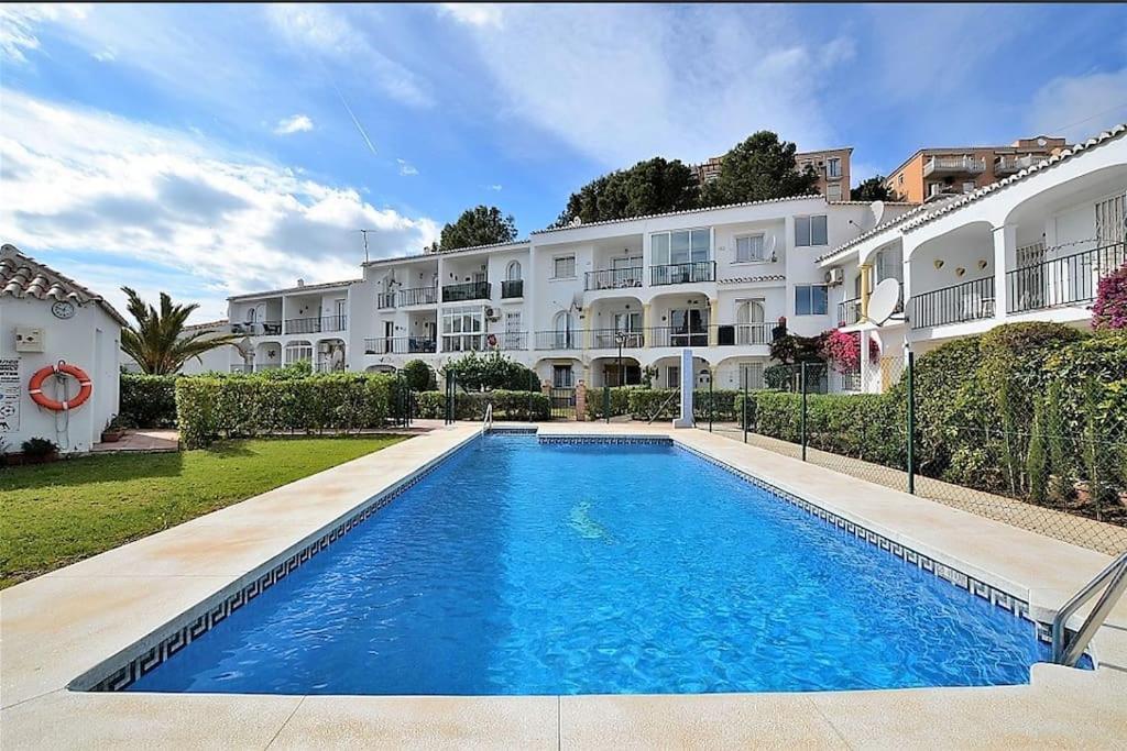 Apartamento Lux 2 Kmr App Stella Blanca Met Zwembaden Airco En Zeezicht Fuengirola Exterior foto